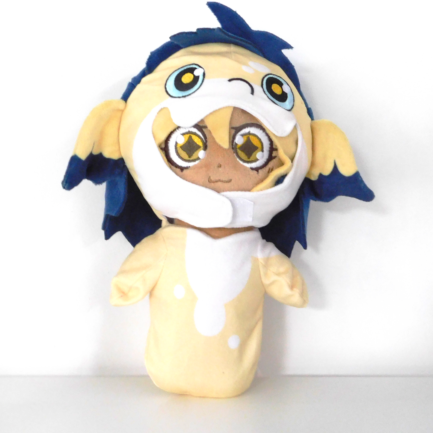 Vee plush